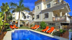 R1044 - Villa Karina Nerja